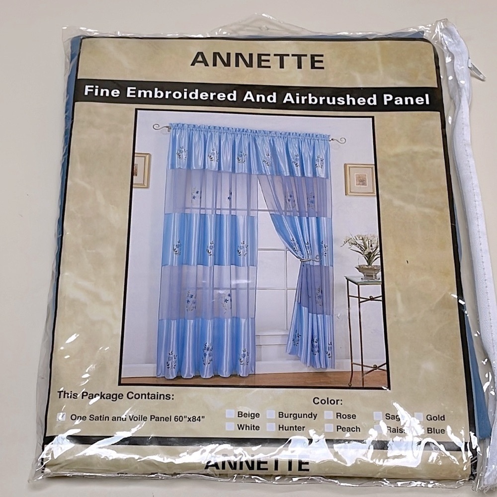 ❤️ 🆕 ANNETT Fine Embroidered And Airbrushed Panel - Picture 2 of 4